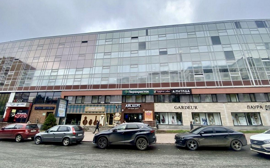 Аренда 457 м2 в ТЦ «Айсберг» фото