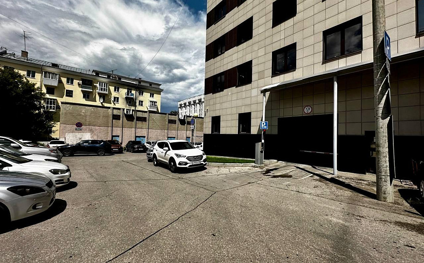 Аренда офиса 153 м2 в бизнес-центре класса «А» БэлПлазе фото