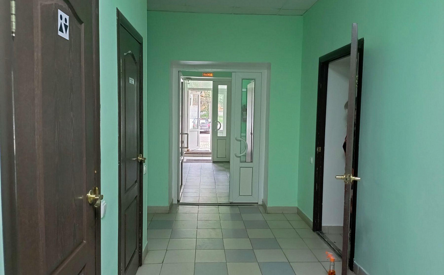 Отдельно стоящее здание, 2 077 м² фото
