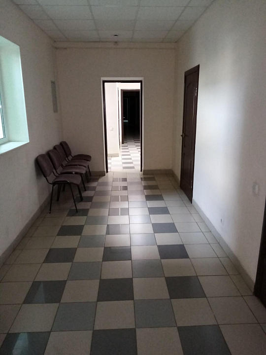 Отдельно стоящее здание, 2 077 м² фото