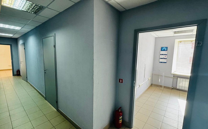 Офис в центре 140,4 м² фото
