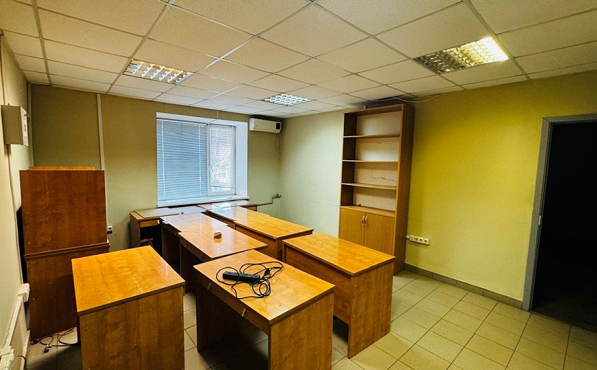 Офис в центре 140,4 м² фото