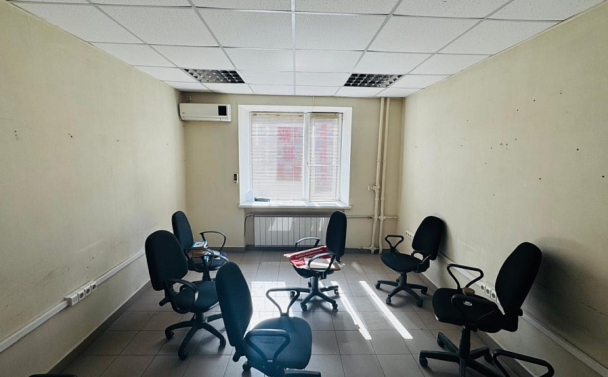 Офис в центре 140,4 м² фото