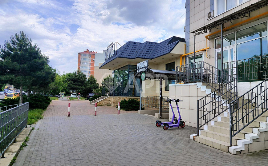 Сдам помещение свободного назначения, 185,3 м² фото