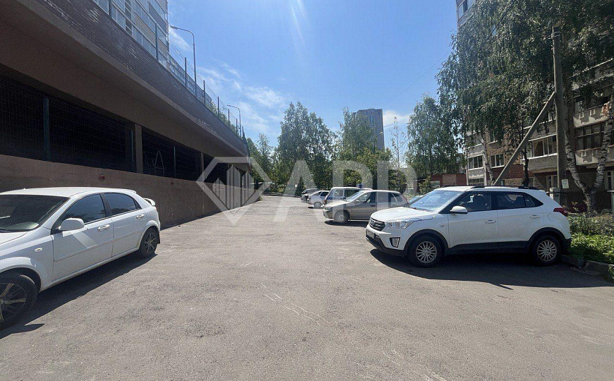 Купить офис в новостройке, ЖК Огни Ижевска, 93 м² фото