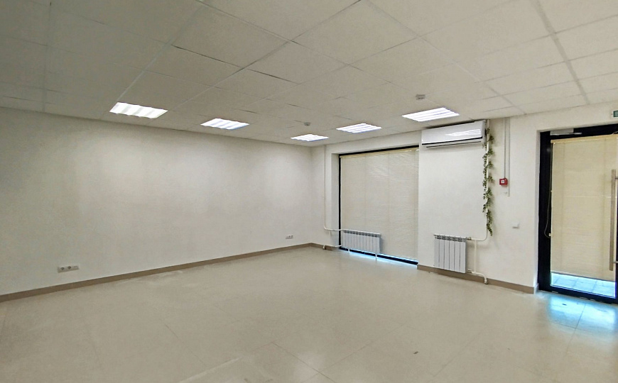 Сдам офисное помещение, 57 м² фото