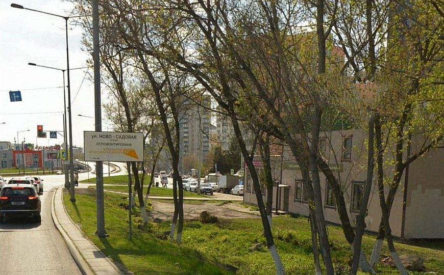 Помещение 85 м² на первой линии фото