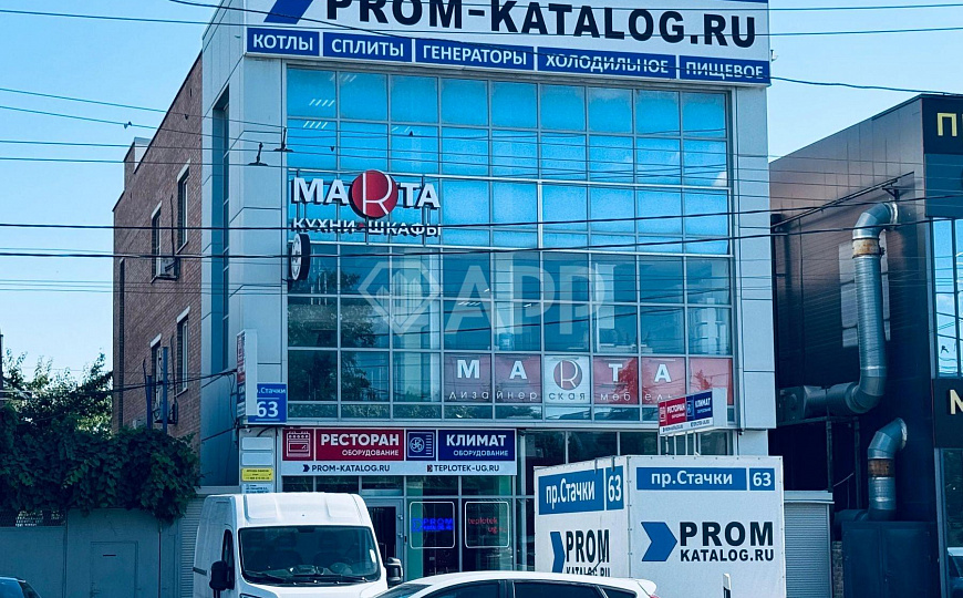 Фасад 25 м2/Стачки/Соседи кухни и напольные/ фото