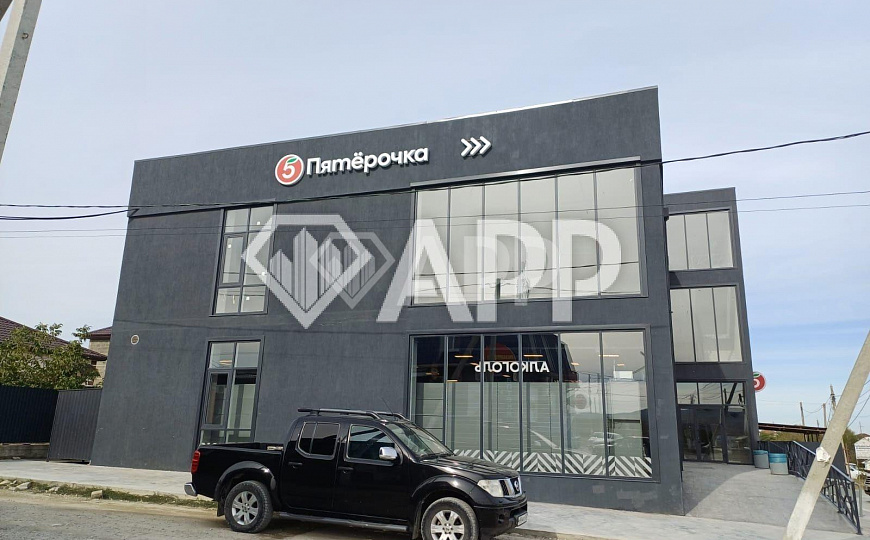 Сдаю торговое помещение, 700 м² фото