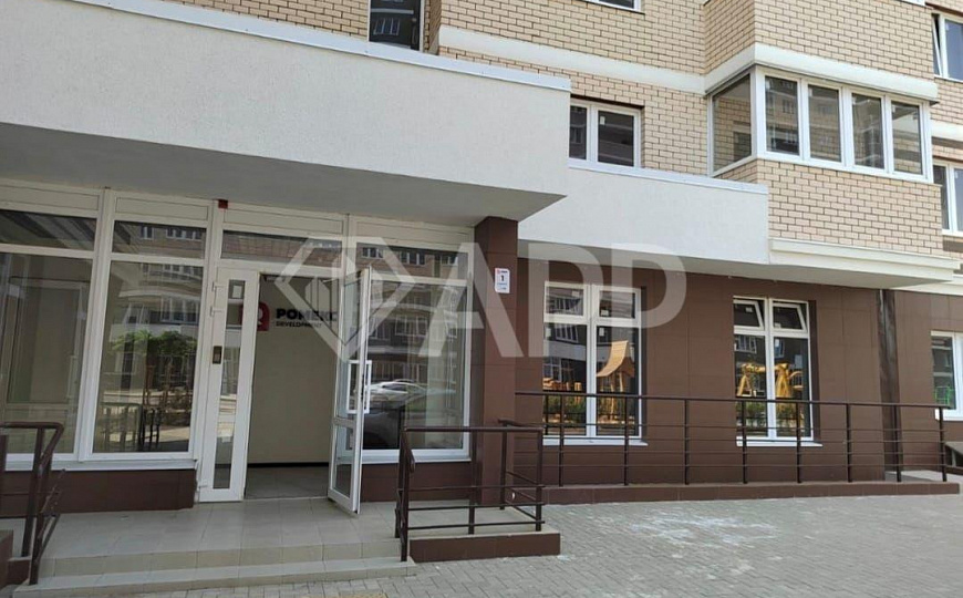 Продам торговое помещение, 450 м² фото