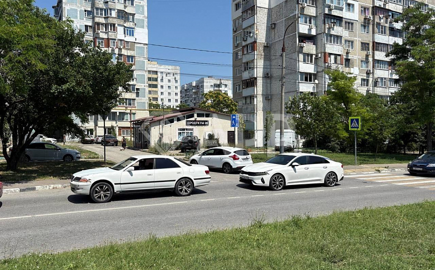 Сдаю торговое помещение 75м2 фото