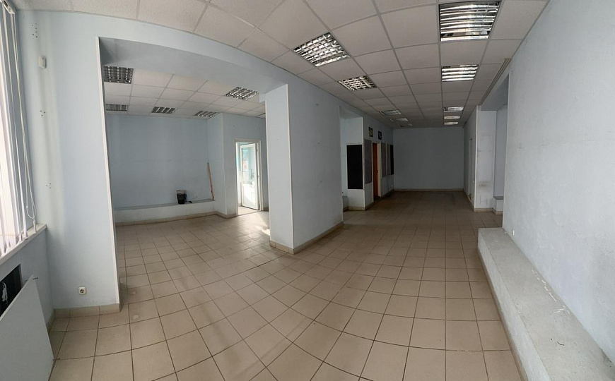 Продаётся торгово-офисное помещение, 126,5 м² фото