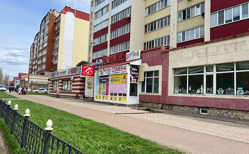 Сдам помещение свободного назначения ( красная линия ) фото
