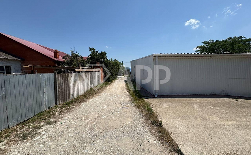 Сдаю торговое помещение 270 м2 фото
