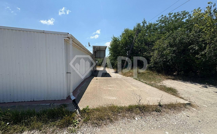 Сдаю торговое помещение 270 м2 фото