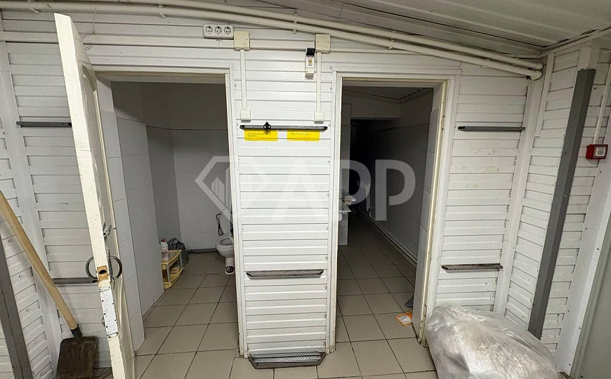 Сдаю торговое помещение 270 м2 фото