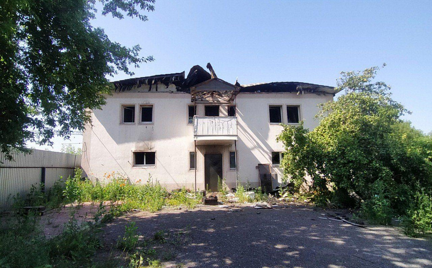 Отдельно стоящее здание фото