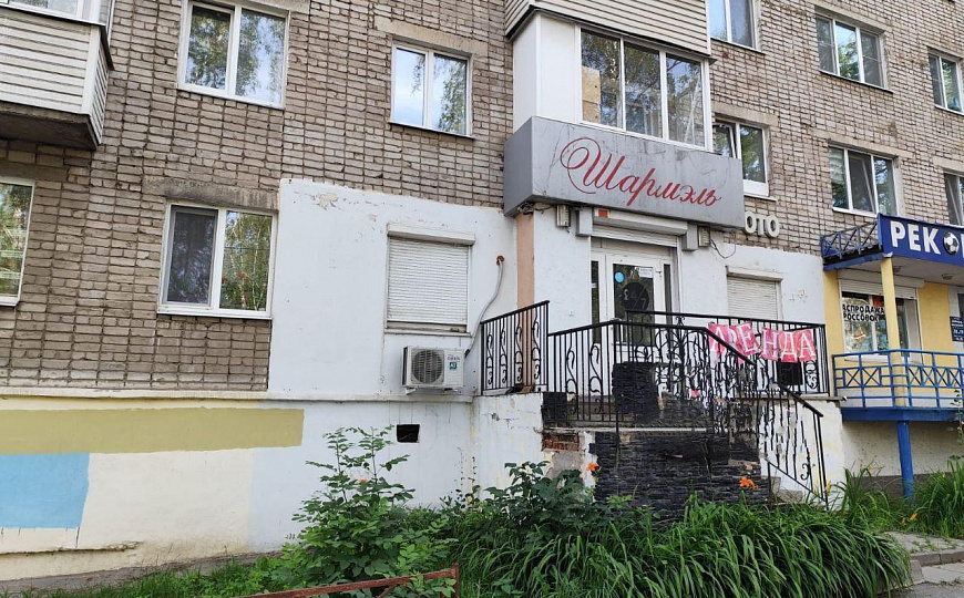 Помещение свободного назначения на 1 линии ул. Воровского 75м² фото