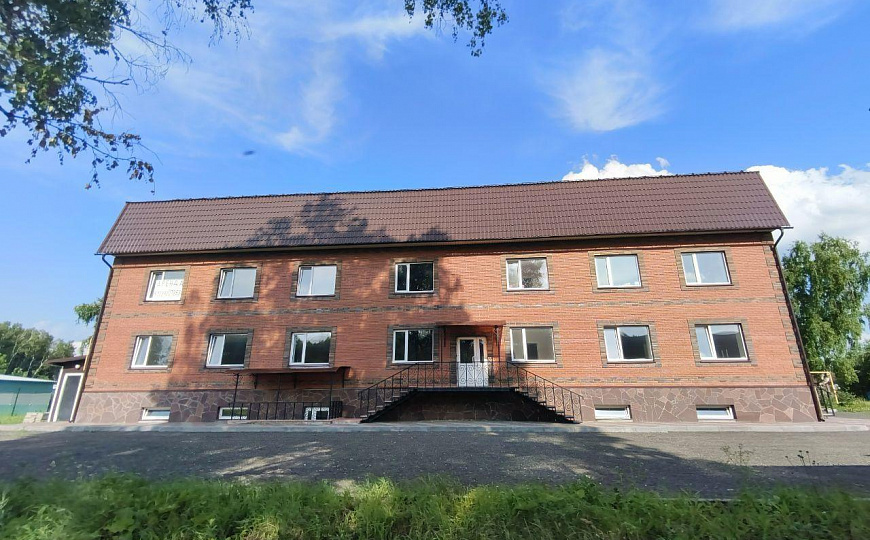 310 м² в центре Мельниково, 1 этаж с разгрузкой фото