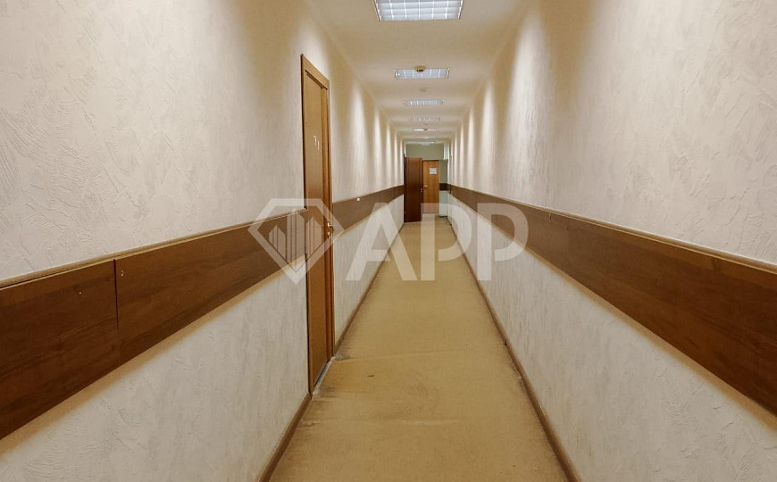 В аренду 312 м²— для учебного центра, ПВЗ, склада, даркстора, алкомаркета с высоким трафиком. фото