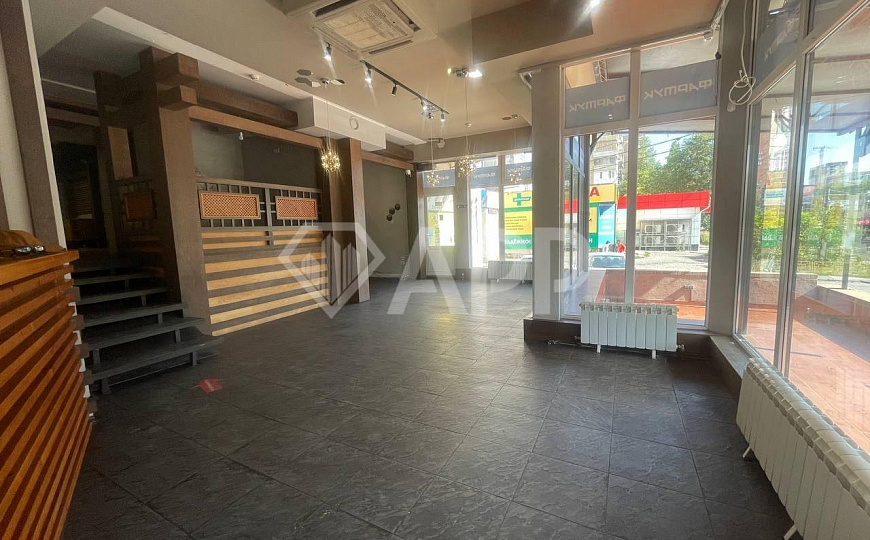 Сдам помещение свободного назначения, 247 м² фото