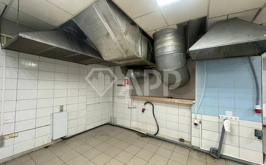 Сдам помещение свободного назначения, 247 м² фото