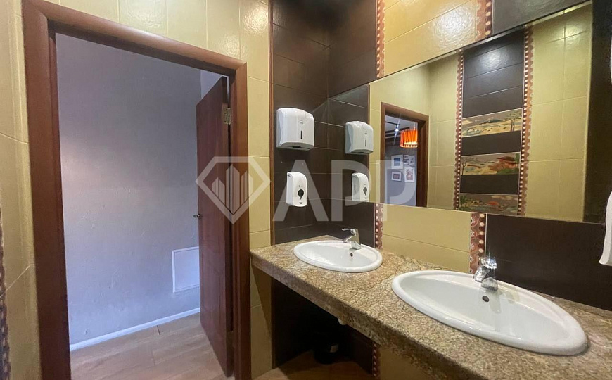 Сдам помещение свободного назначения, 247 м² фото