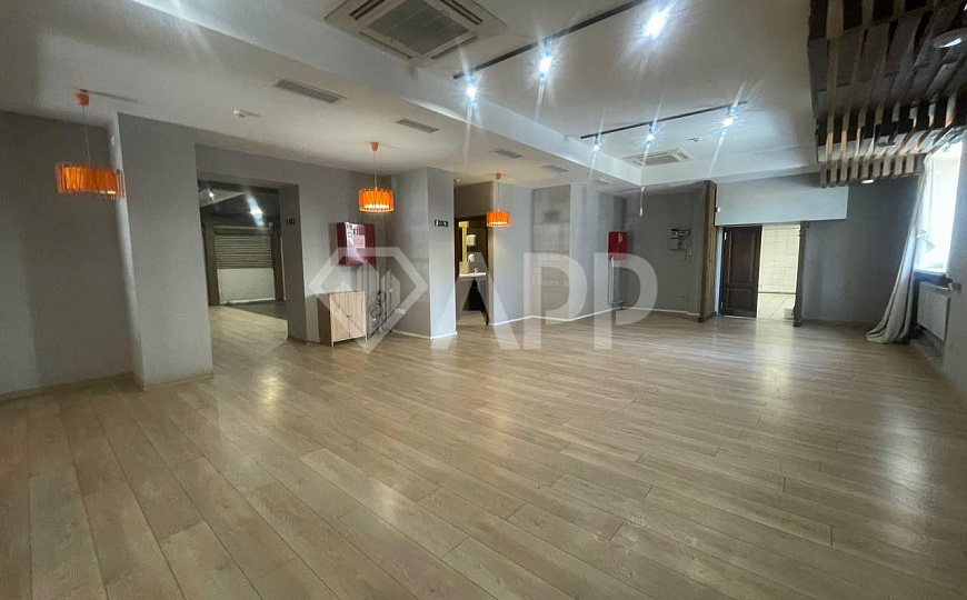 Сдам помещение свободного назначения, 247 м² фото