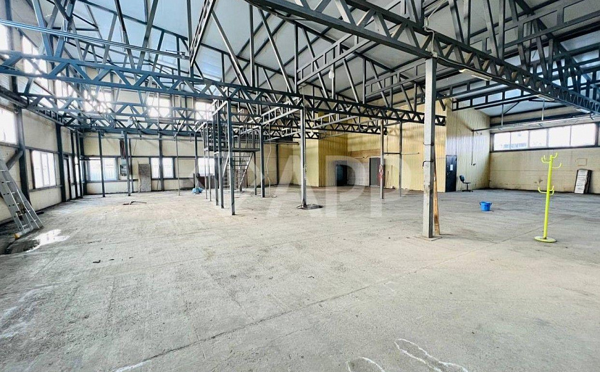 Сдаю складское помещение, 1 500 м² фото