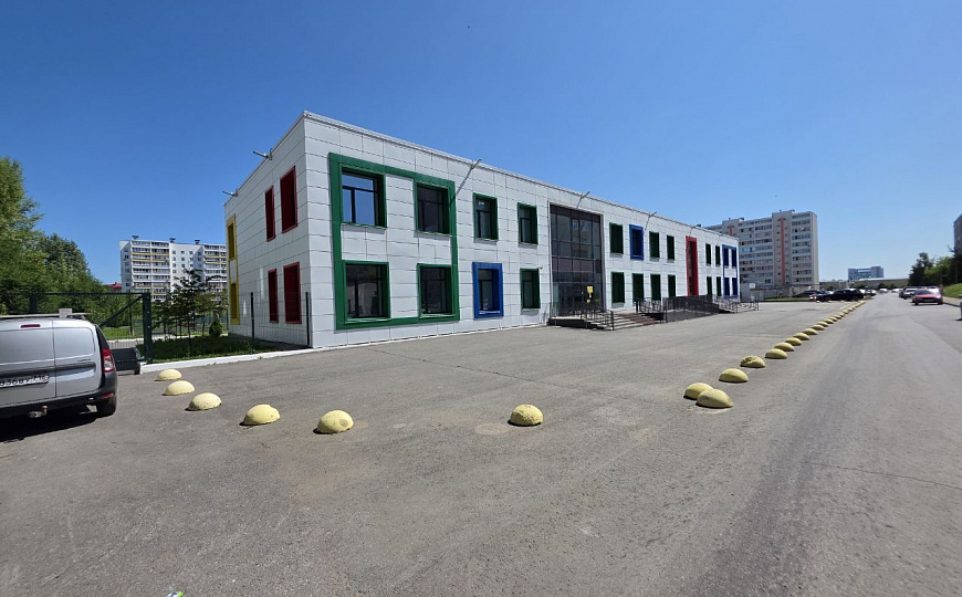 Сдам отдельно стоящее здание 1500 м² фото