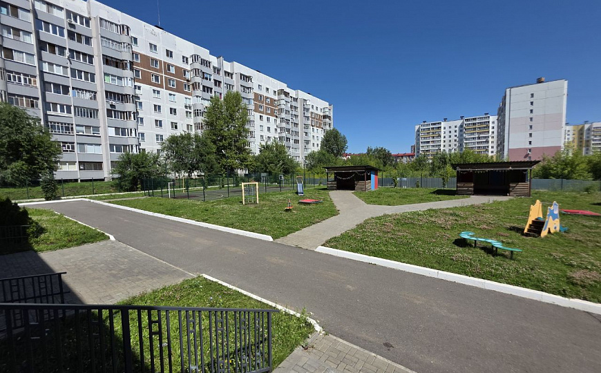 Сдам отдельно стоящее здание 1500 м² фото