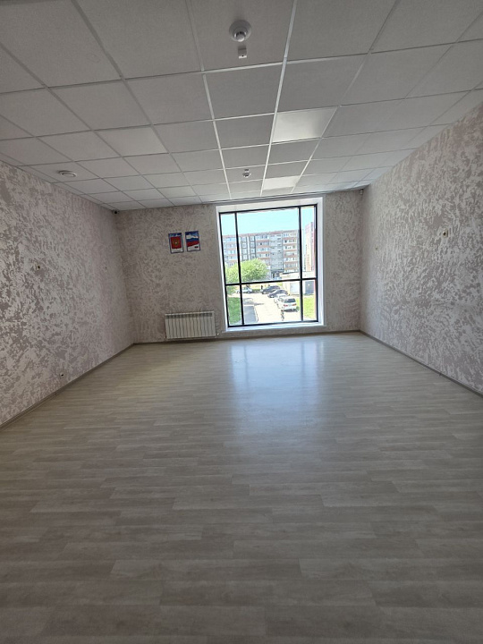 Сдам отдельно стоящее здание 1500 м² фото