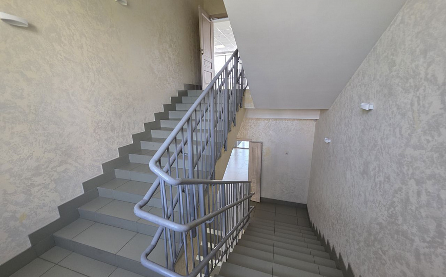 Сдам отдельно стоящее здание 1500 м² фото