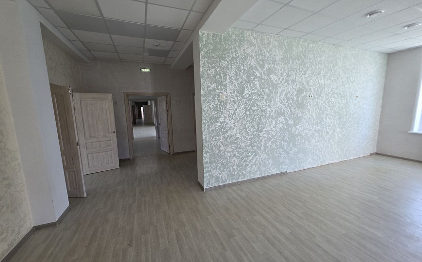 Сдам отдельно стоящее здание 1500 м² фото