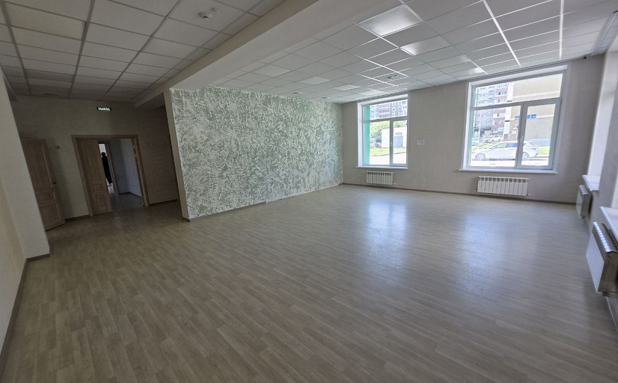 Сдам отдельно стоящее здание 1500 м² фото