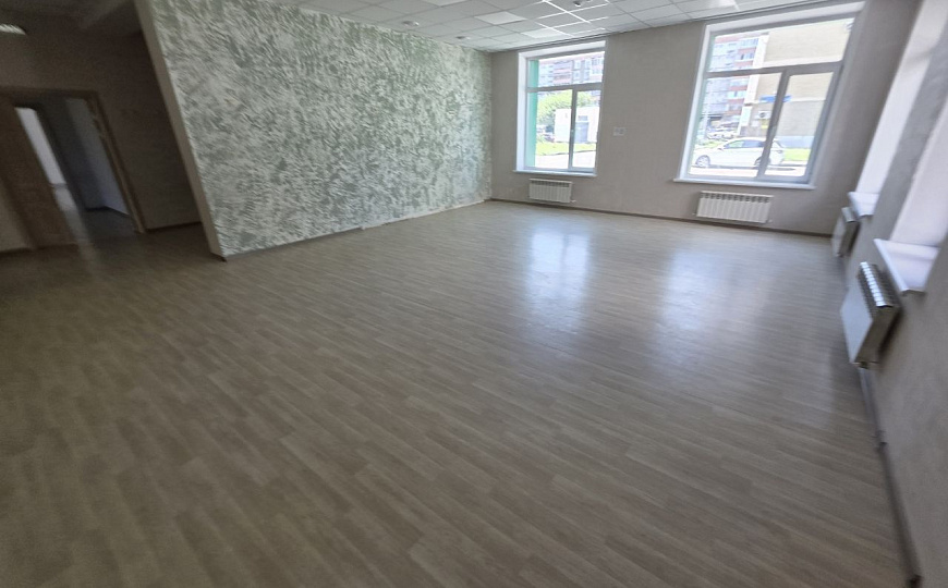 Сдам отдельно стоящее здание 1500 м² фото