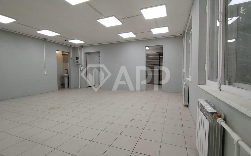 Свободного назначения, 60 м2 фото