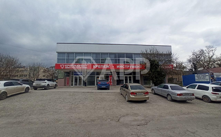 Сдаю торговое помещение от 70 до 223 м² фото