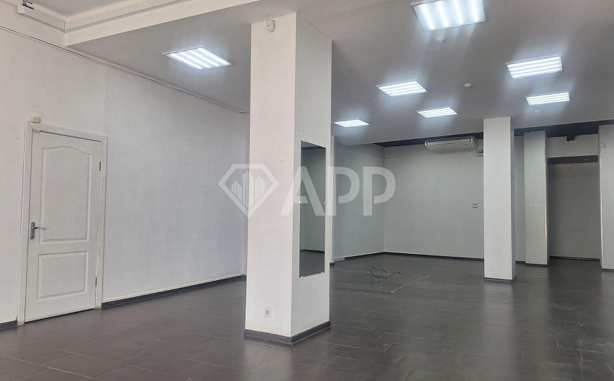 Предлагаем в аренду помещение общей площадью 138 м² фото