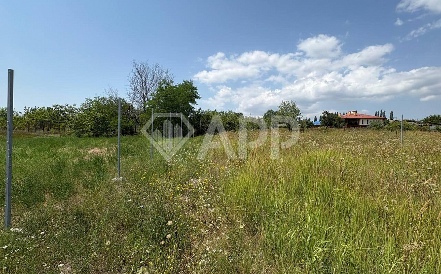 Продаю участок 4,3 сот. (ИЖС) фото
