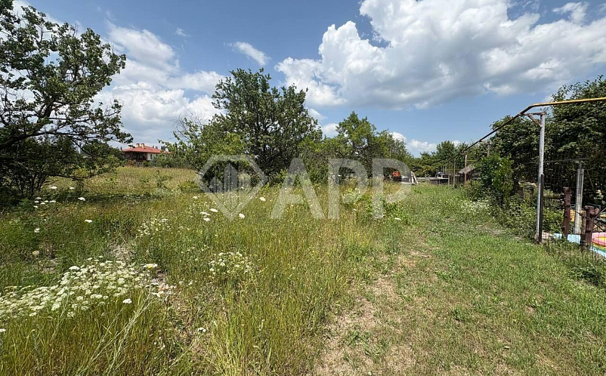 Продаю участок 4,3 сот. (ИЖС) фото