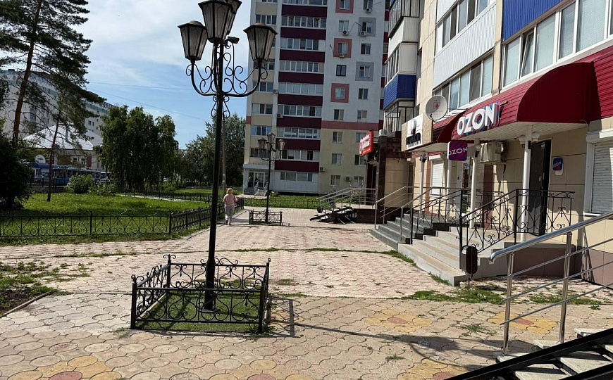 Продам помещение на красной линии фото