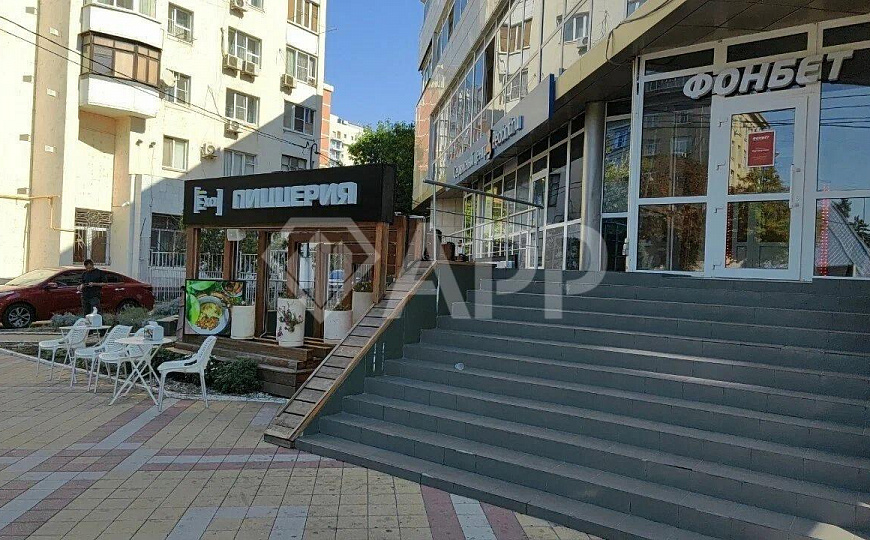 Сдаю торговое помещение, 500 м² фото