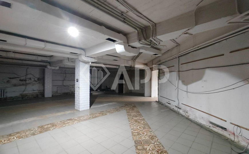 Сдаю торговое помещение, 500 м² фото