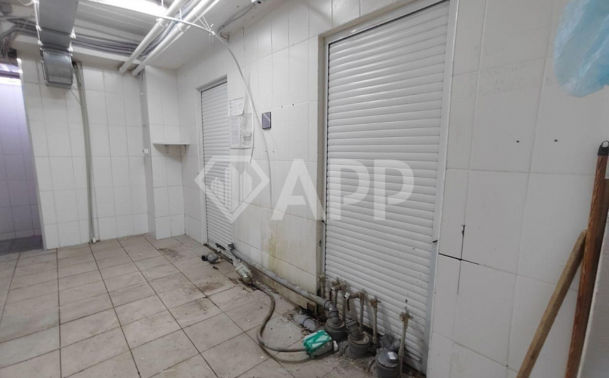 Сдаю торговое помещение, 500 м² фото