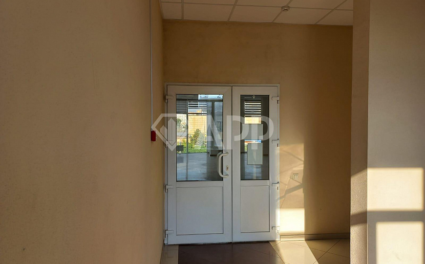 Сдаю помещение свободной планировки, 189 м² фото