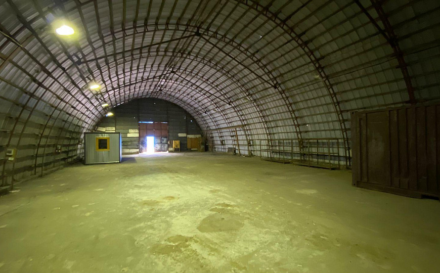 Продам имущественный комплекс 1000 м² на ЗУ 1 Га, фото