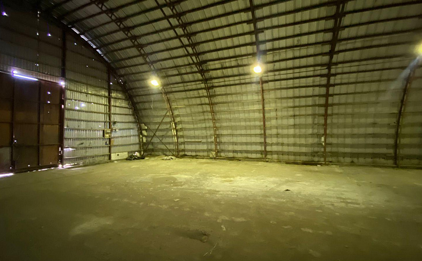 Продам имущественный комплекс 1000 м² на ЗУ 1 Га, фото