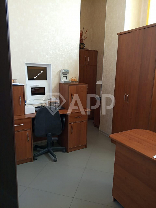 Продам помещение свободного назначения, 650 м², зем.участок 7.2 сотки. фото
