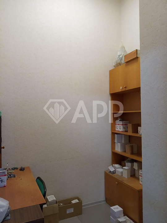 Продам помещение свободного назначения, 650 м², зем.участок 7.2 сотки. фото